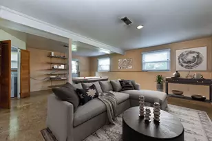 535 Illini Dr, Carol Stream, IL 60188 - Photo 11