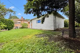7719 W Jarvis Ave, Chicago, IL 60631 - Photo 5