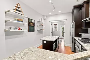 1330 W Bryn Mawr Ave, Chicago, IL 60660 - Photo 9