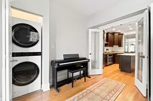 1330 W Bryn Mawr Ave, Chicago, IL 60660 - Photo 11