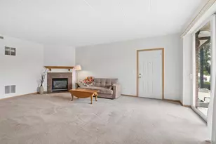 9800 Liberty Cir, Orland Park, IL 60467 - Photo 5