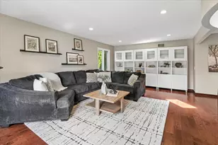 816 Paddock Ln, Libertyville, IL 60048 - Photo 5