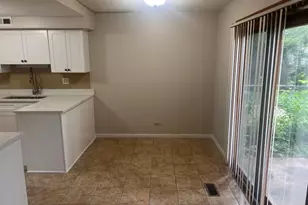 369 Kirkwood Cir, Bolingbrook, IL 60440 - Photo 3