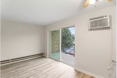 9724 S Karlov Avenue #207, Oak Lawn, IL 60453 - Photo 7