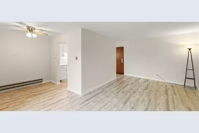 9724 S Karlov Avenue #207, Oak Lawn, IL 60453 - Photo 5