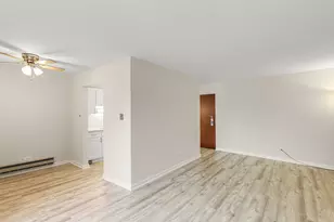 9724 S Karlov Ave, Oak Lawn, IL 60453 - Photo 5