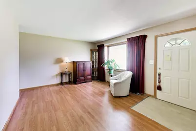 18559 W Karen Lane, Gurnee, IL 60031 - Photo 3
