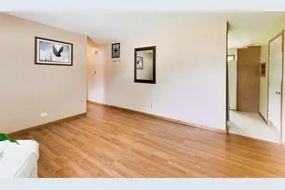 18559 W Karen Lane, Gurnee, IL 60031 - Photo 5