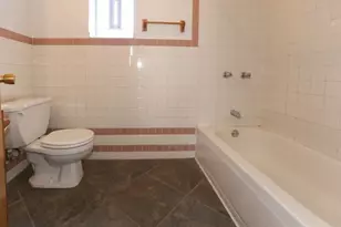 1401 N Bosworth Ave, Chicago, IL 60642 - Photo 17