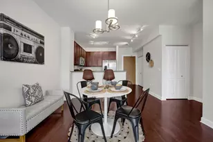 1901 S Calumet Ave, Chicago, IL 60616 - Photo 13