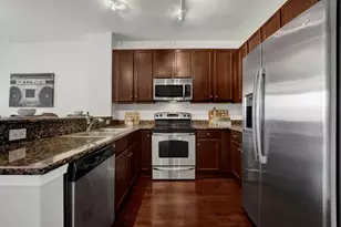 1901 S Calumet Ave, Chicago, IL 60616 - Photo 9
