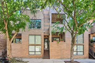 4648 N Winthrop Ave, Chicago, IL 60640 - Photo 1