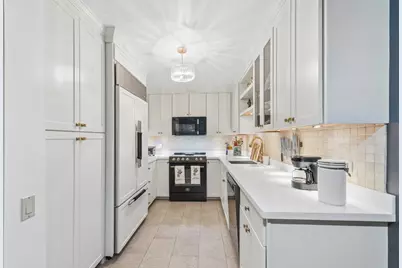 200 E Delaware Place #4F, Chicago, IL 60611 - Photo 7
