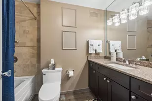200 E Delaware Pl, Chicago, IL 60611 - Photo 11