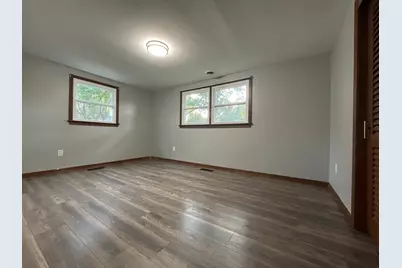 923 Hammond Avenue, Aurora, IL 60506 - Photo 7