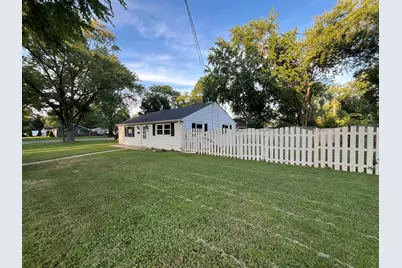923 Hammond Avenue, Aurora, IL 60506 - Photo 13