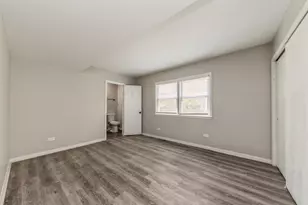 856 E Capri Dr, Palatine, IL 60074 - Photo 7