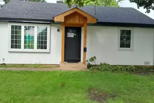212 N Louis St, Mount Prospect, IL 60056 - Photo 1