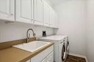 2409 Meadowbrook Ln, Westchester, IL 60154 - Photo 15