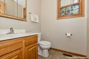 5850 Fieldstone Trail, McHenry, IL 60050 - Photo 11