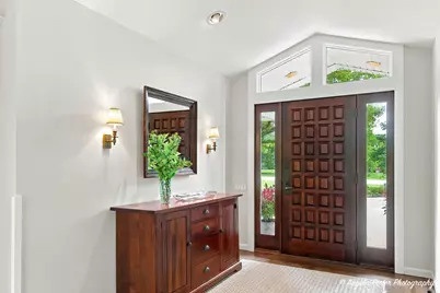 1110 Lake Shore Drive N, Barrington, IL 60010 - Photo 3