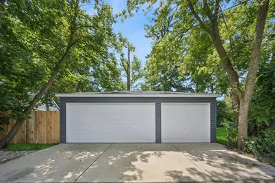 818 Bach Street, Northbrook, IL 60062 - Photo 7