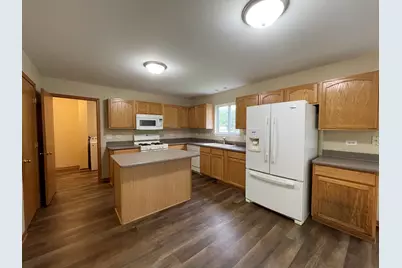 649 Linda Court, Marengo, IL 60152 - Photo 9