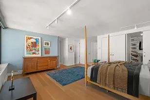1560 N Sandburg Terrace, Chicago, IL 60610 - Photo 23
