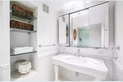 100 E Huron Street #3504, Chicago, IL 60611 - Photo 23