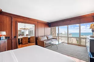 100 E Huron St, Chicago, IL 60611 - Photo 13