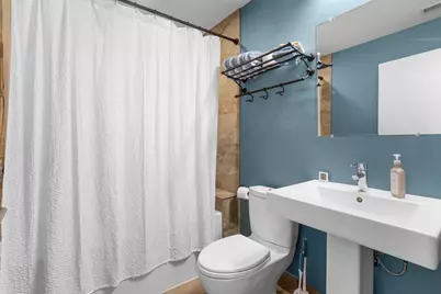 1522 W Cortez Street #1, Chicago, IL 60642 - Photo 27