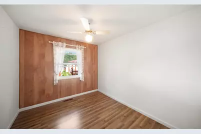 114 McCabe Drive, Streamwood, IL 60107 - Photo 7