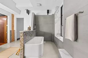 152 W Huron St, Chicago, IL 60654 - Photo 21