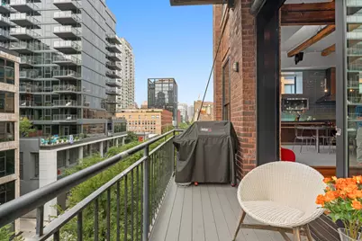 152 W Huron Street #4, Chicago, IL 60654 - Photo 13