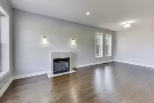 313 E 60th St, Chicago, IL 60637 - Photo 9