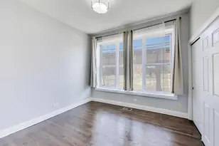 313 E 60th St, Chicago, IL 60637 - Photo 21
