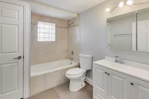 313 E 60th St, Chicago, IL 60637 - Photo 41
