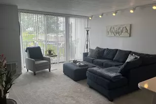 2005 S Finley Rd, Lombard, IL 60148 - Photo 5