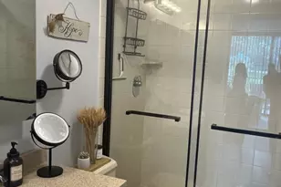 2005 S Finley Rd, Lombard, IL 60148 - Photo 15