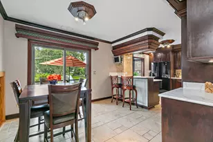 570 Sandpebble Dr, Schaumburg, IL 60193 - Photo 5