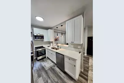 2315 E 70th Place #213, Chicago, IL 60649 - Photo 7