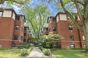 821 Lake St, Oak Park, IL 60301 - Photo 1