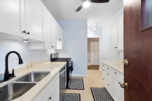 821 Lake St, Oak Park, IL 60301 - Photo 17