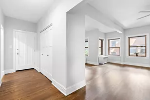 821 Lake St, Oak Park, IL 60301 - Photo 3