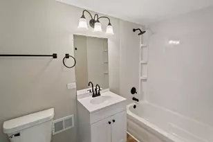 7742 S Oketo Ave, Bridgeview, IL 60455 - Photo 11