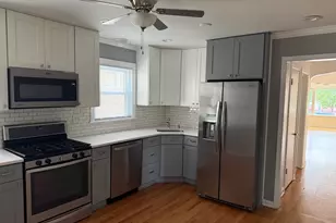 5430 W Berteau Ave, Chicago, IL 60641 - Photo 7