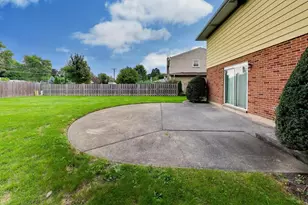 1910 E Robinhood Ln, Arlington Heights, IL 60004 - Photo 39