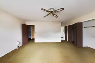 1910 E Robinhood Ln, Arlington Heights, IL 60004 - Photo 21