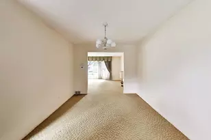 1910 E Robinhood Ln, Arlington Heights, IL 60004 - Photo 11