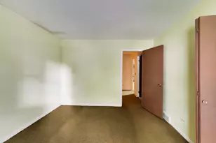1910 E Robinhood Ln, Arlington Heights, IL 60004 - Photo 27
